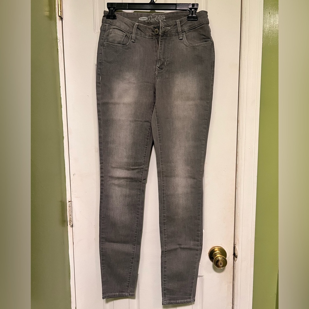 Old Navy Distressed Grey Skinny Jeans, Size 4 Regular